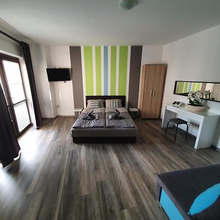 Lexi Apartman Apartment ไฮจ์ดุสโซบอสโล ภายนอก รูปภาพ